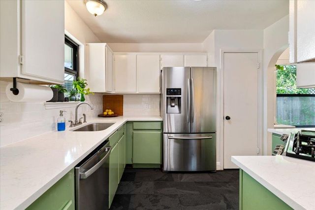 2506 Jenibeth LN, Austin, TX 78744