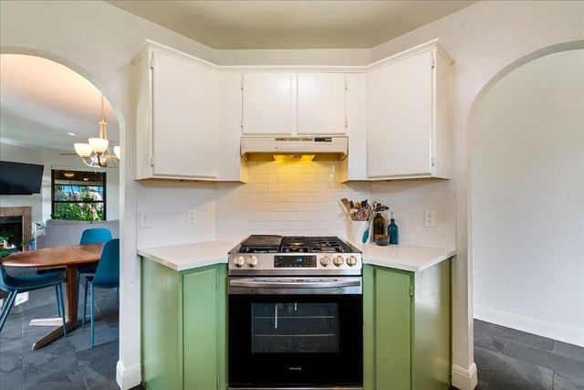 2506 Jenibeth LN, Austin, TX 78744