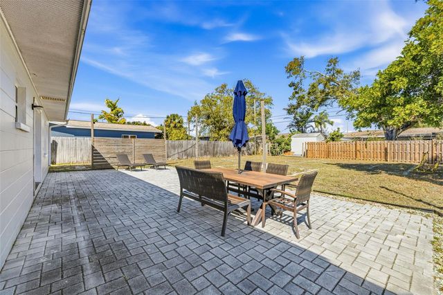 10997 87TH AVENUE, Seminole, FL 33772