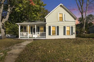 501 S Oak Street, Buchanan, MI 49107