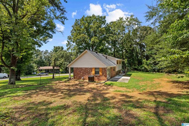 5601 CRESTVIEW DRIVE, Adamsville, AL 35005