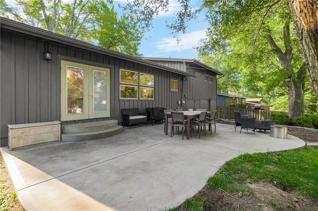 7908 Falmouth Street, Prairie Village, KS 66208