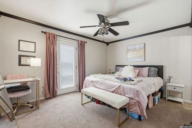 121 S Plant Ave Apt 302, Boerne, TX 78006