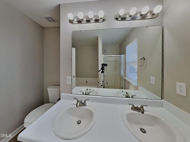 5820 Bryanstone Place, Raleigh, NC 27610