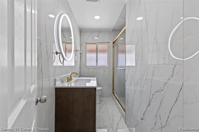 25427 Elon Drive, Dearborn Heights, MI 48127