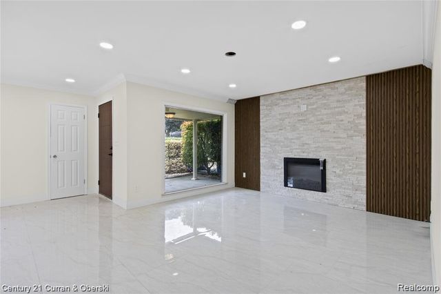 25427 Elon Drive, Dearborn Heights, MI 48127