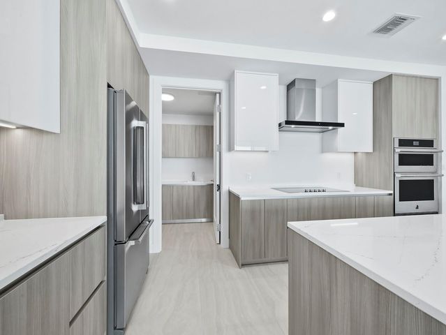 301 QUAY COMMONS 1003, Sarasota, FL 34236