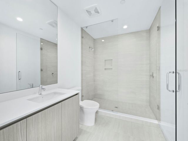 301 QUAY COMMONS 1003, Sarasota, FL 34236