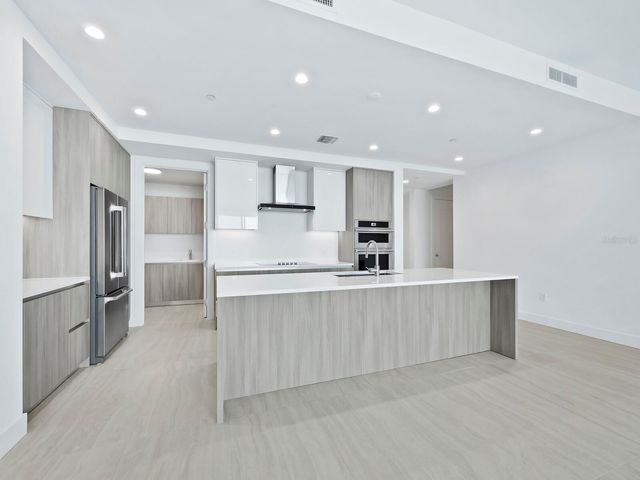 301 QUAY COMMONS 1003, Sarasota, FL 34236