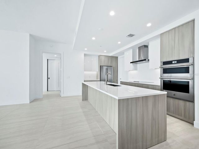 301 QUAY COMMONS 1003, Sarasota, FL 34236