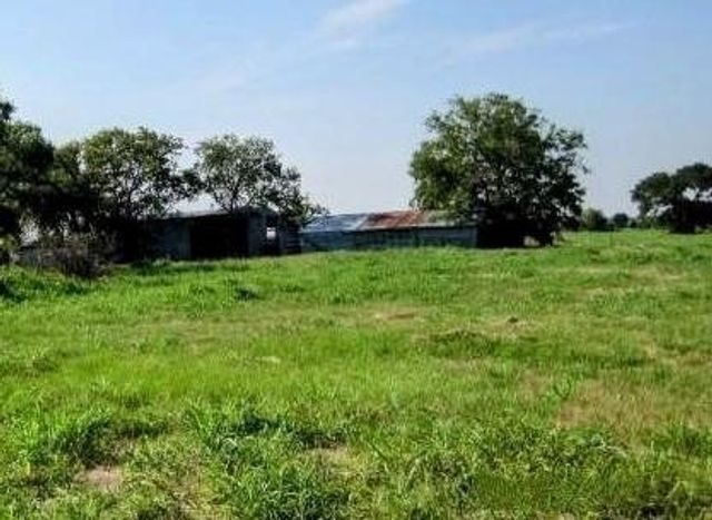 1718 Johnny Watson Road, Whitesboro, TX 76273