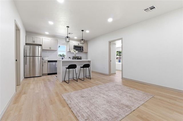 201 W Holly Street, Tuttle, OK 73089