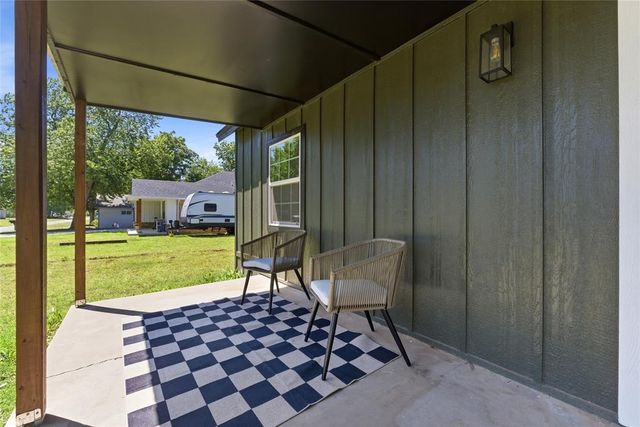 201 W Holly Street, Tuttle, OK 73089