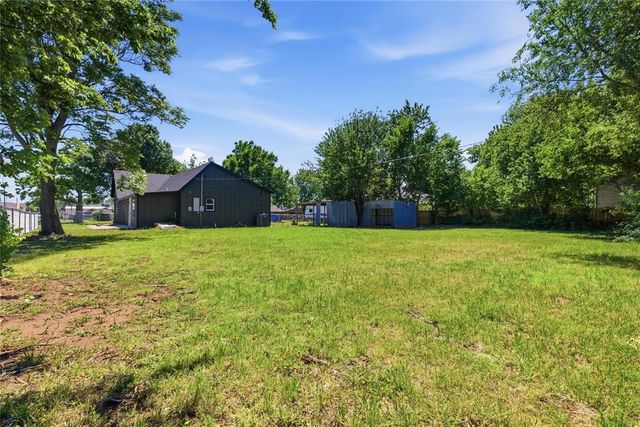 201 W Holly Street, Tuttle, OK 73089