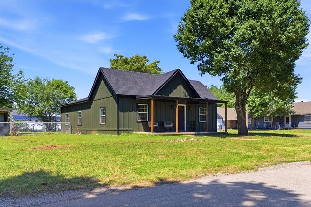 201 W Holly Street, Tuttle, OK 73089