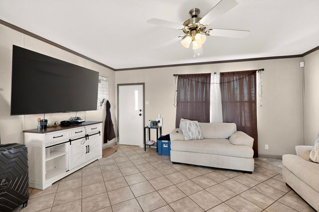 10 Luminoso Court, Los Lunas, NM 87031