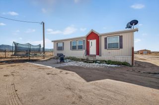 10 Luminoso Court, Los Lunas, NM 87031
