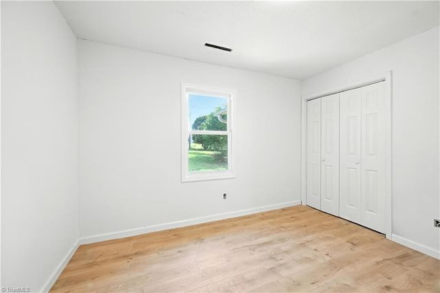 487 Raven Ridge Drive, Kernersville, NC 27284