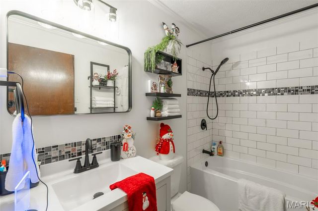 927 N 2nd Street, Piedmont, MO 63957