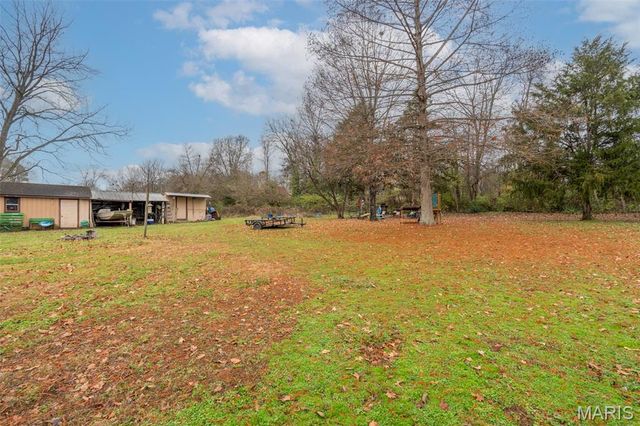 927 N 2nd Street, Piedmont, MO 63957