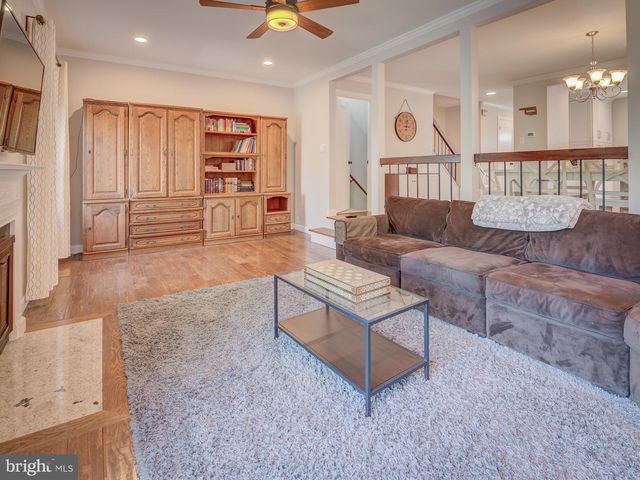 3039 WHITE BIRCH CT, Fairfax, VA 22031