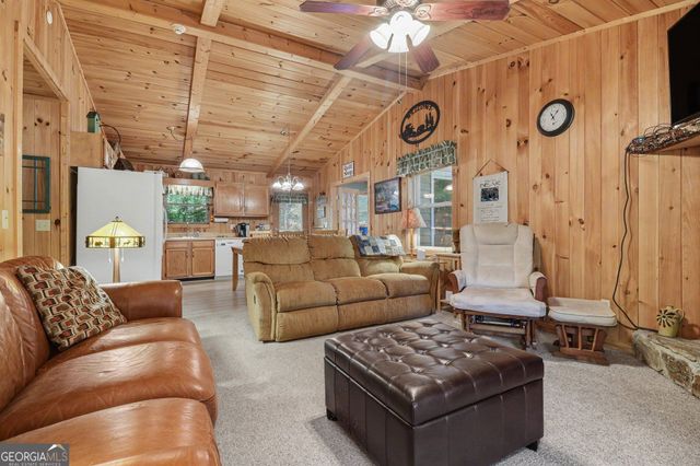 77 Violet Lane, Clayton, GA 30525