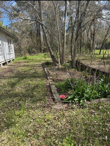 4321 596 County Road, Dayton, TX 77535