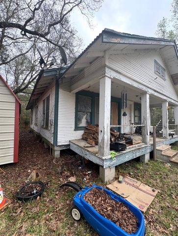 4321 596 County Road, Dayton, TX 77535