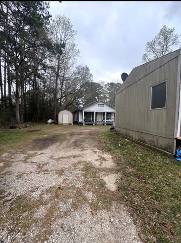 4321 596 County Road, Dayton, TX 77535