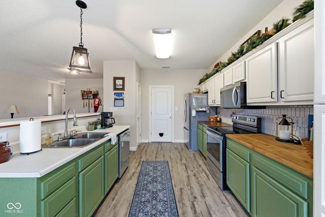 6460 Dusty Laurel Drive, Whitestown, IN 46075