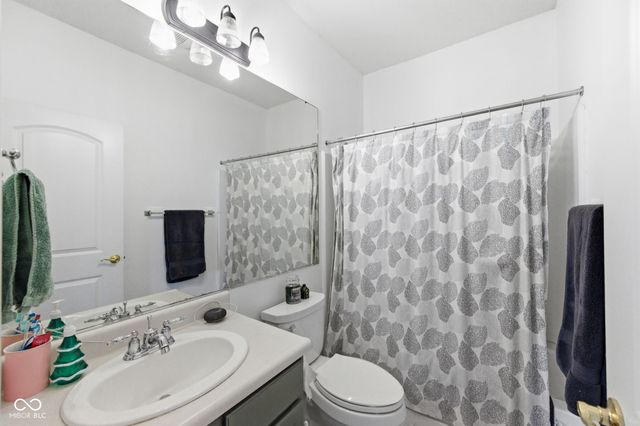 6460 Dusty Laurel Drive, Whitestown, IN 46075