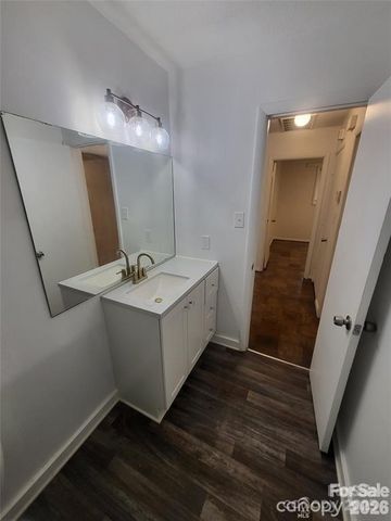 4731 Highlake Drive, Charlotte, NC 28215