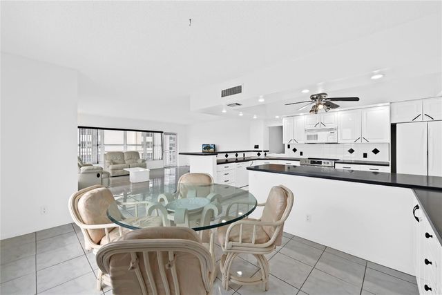 3850 Galt Ocean Drive 407, Fort Lauderdale, FL 33308