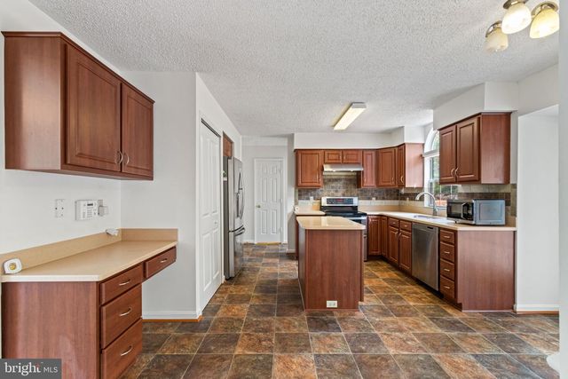 19 PURITAN PL, Stafford, VA 22554