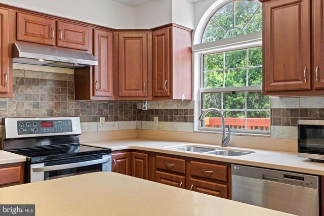 19 PURITAN PL, Stafford, VA 22554