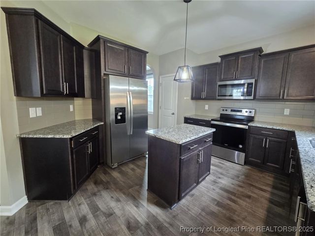 135 Cromwell Court, Raeford, NC 28376