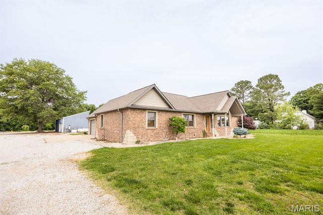 7045 Brickyard Road, Mascoutah, IL 62258