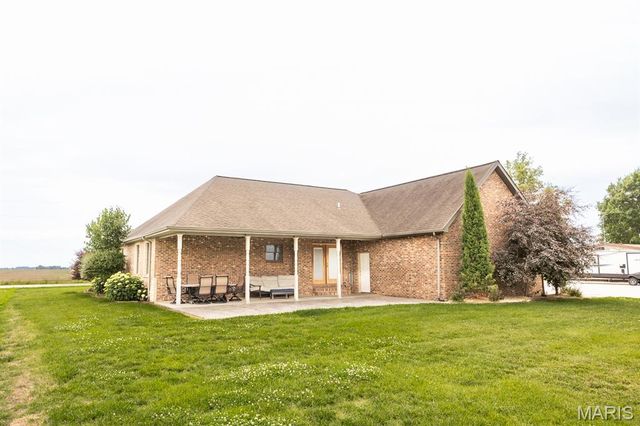 7045 Brickyard Road, Mascoutah, IL 62258