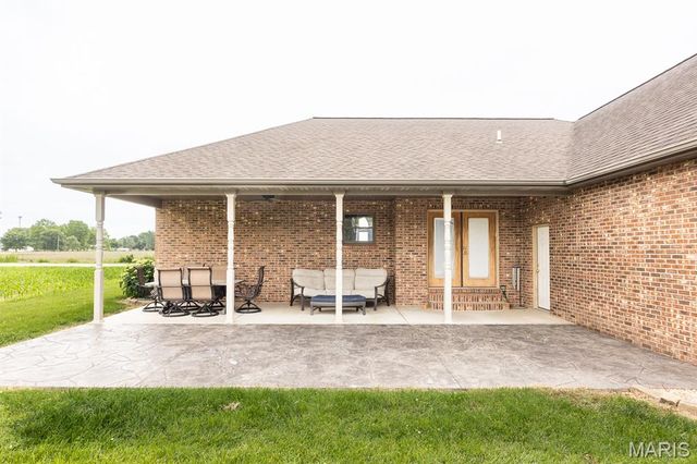 7045 Brickyard Road, Mascoutah, IL 62258