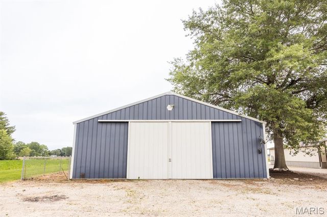 7045 Brickyard Road, Mascoutah, IL 62258