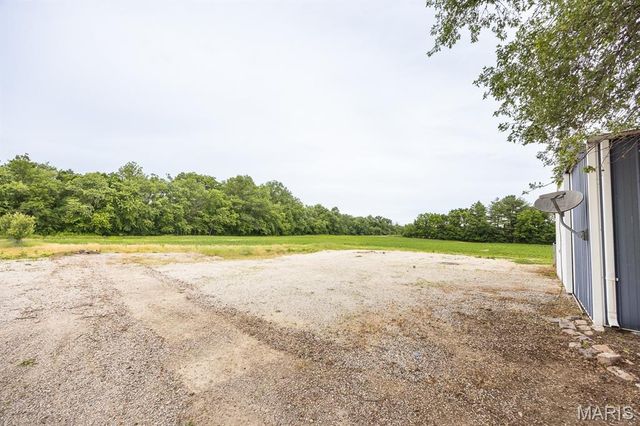 7045 Brickyard Road, Mascoutah, IL 62258