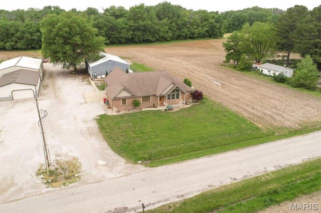 7045 Brickyard Road, Mascoutah, IL 62258