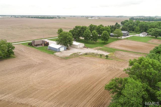 7045 Brickyard Road, Mascoutah, IL 62258