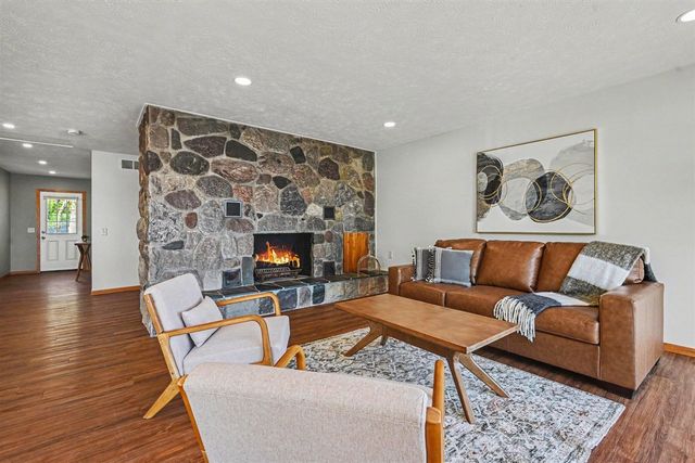 11633 Marsh Road, Shelbyville, MI 49344