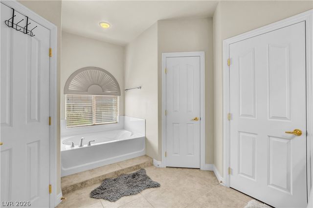 1106 Luna Eclipse Lane 2, Henderson, NV 89002