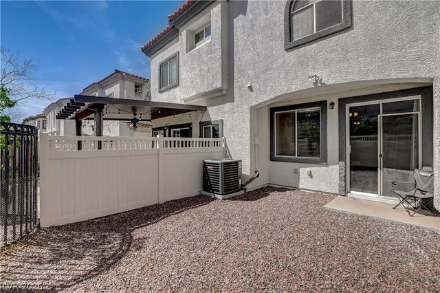 1106 Luna Eclipse Lane 2, Henderson, NV 89002