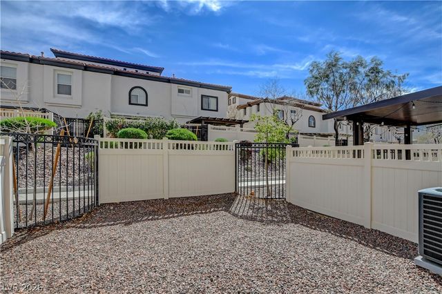 1106 Luna Eclipse Lane 2, Henderson, NV 89002