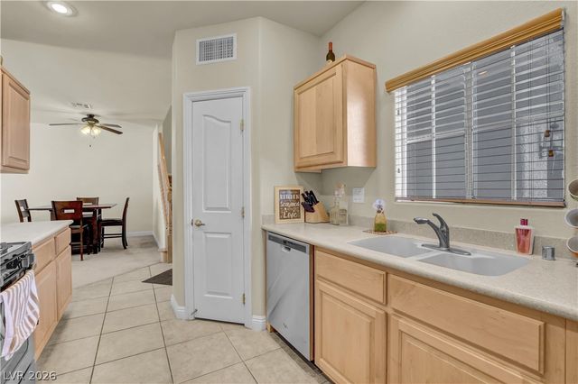 1106 Luna Eclipse Lane 2, Henderson, NV 89002