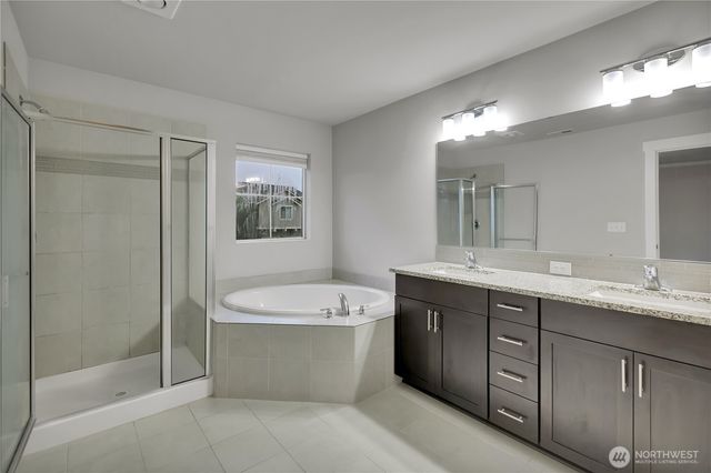 7813 E 208th Avenue, Bonney Lake, WA 98391