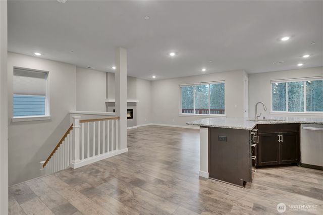 7813 E 208th Avenue, Bonney Lake, WA 98391